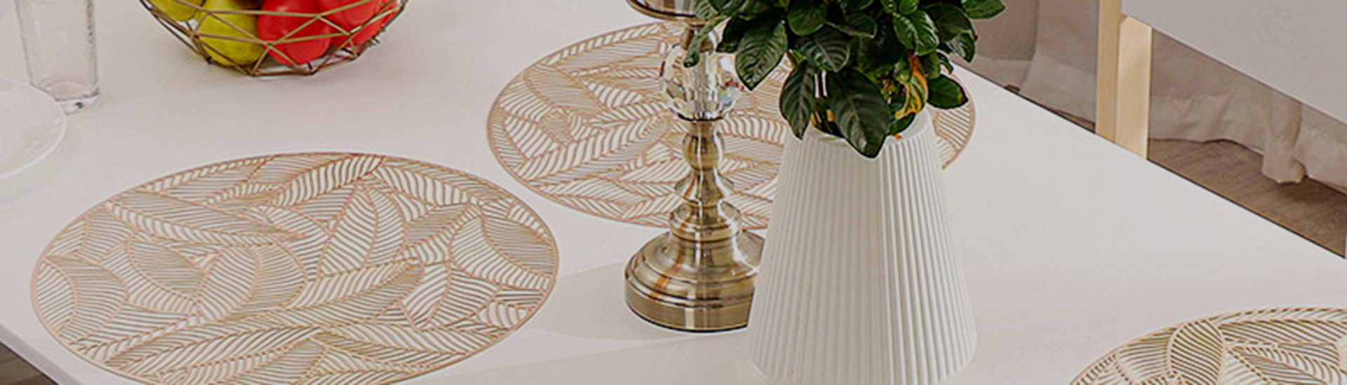 Hard sheet placemats